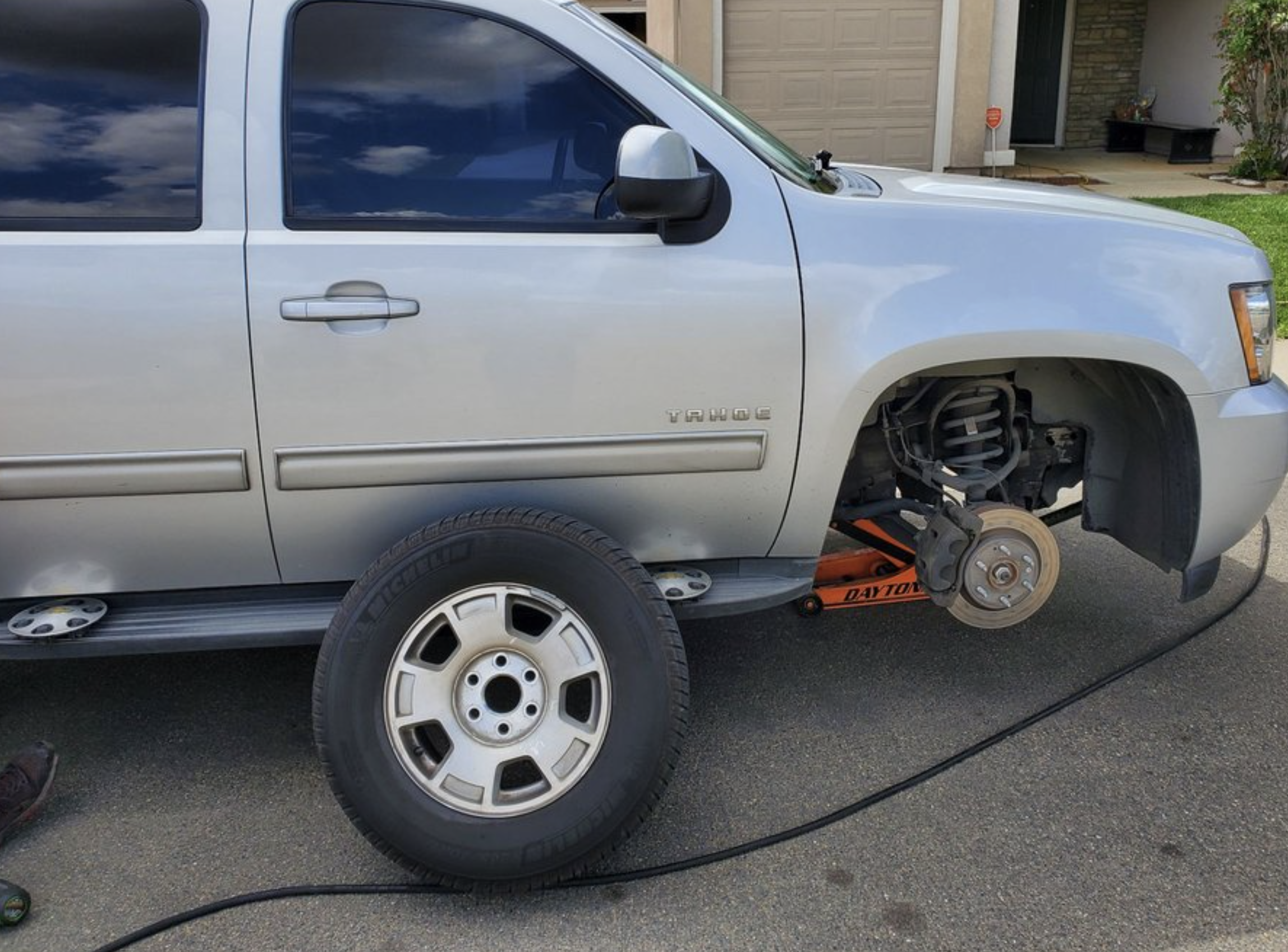 Newport-Beach-CA-suspension-repair this image shows suspension repair in Newport Beach, CA